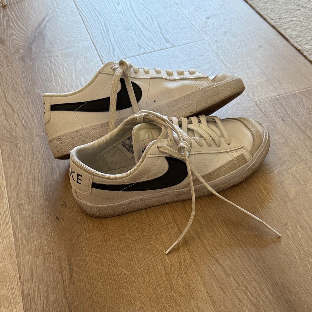 Nike Blazer’77